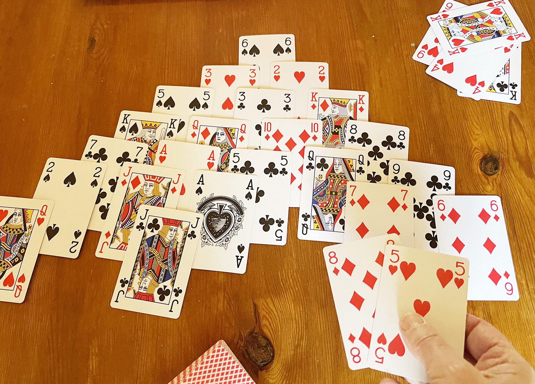 Pyramid solitaire move